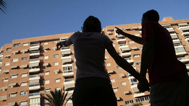 En tasa mensual (mayo sobre abril), las hipotecas sobre viviendas se han incrementado un 8,5%