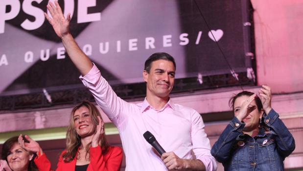 Pedro Sánchez deberá ahora conformar un nuevo Gobierno, probablemente de coalición con presencia de otros partidos