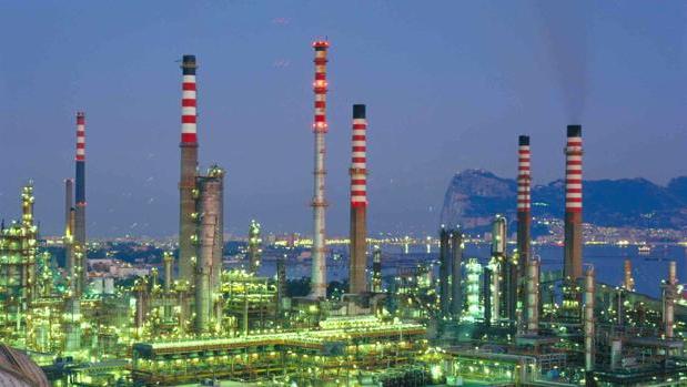 Refinería de Cepsa en San Roque