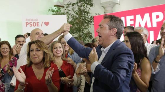 Espadas celebra la victoria junto a Susana Díaz
