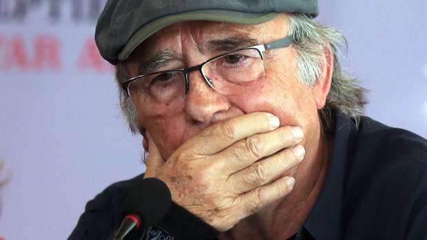 El cantante español Joan Manuel Serrat