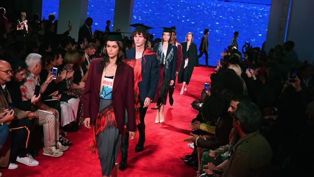 Kaia Gerber desfila para Calvin Klein en Nueva York el pasado noviembre