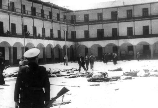 El patio del Cuartel de la Montala el 19 de julio