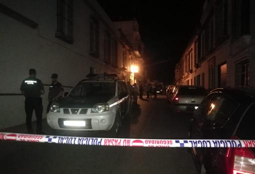 Zona acordonado por la Policía Local en Carmona