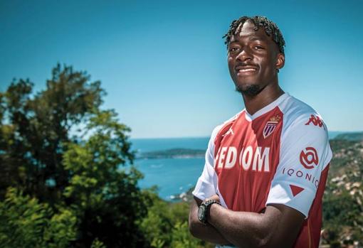 L'arrière gauche Max Clark, dans l'orbite de Séville
- Championnat d'Europe de Football 2020 Disasi