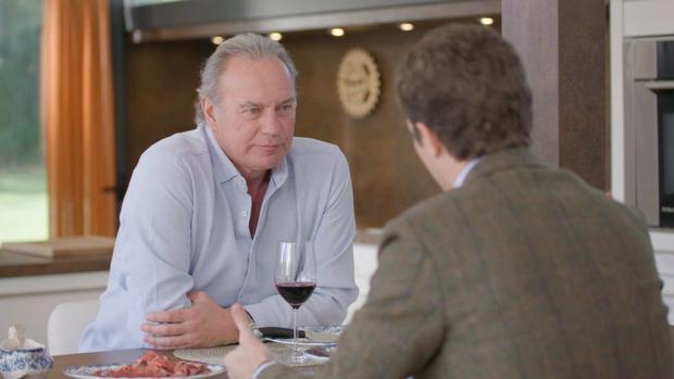 Bertín Osborne entrevistando a Pablo Casado en «Mi casa es la tuya»