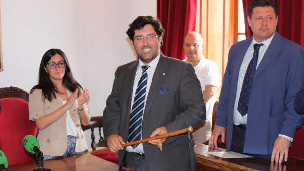 El Ayuntamiento va a solicitar una orden de alejamiento para el causante de los últimos robos en Lora del Río