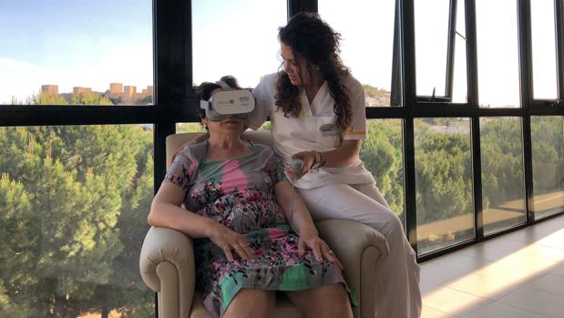La sensación es tan intensa que los mayores estiran los brazos para tocar lo que ven