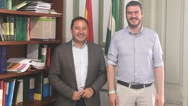 Ricardo Sánchez y Francisco J. Martínez durante la reunión mantenida esta mañana