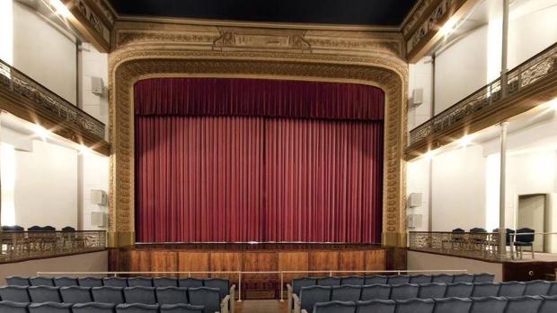 El teatro municipal Enrique de la Cuadra de Utrera abrió sus puertas a finales del siglo XIX