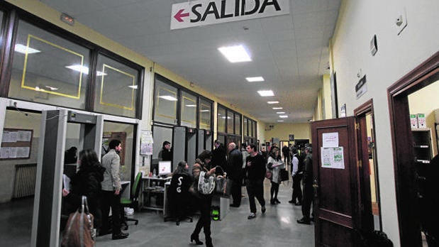 Interior de los juzgados de Sevilla donde pasó a disposición judicial