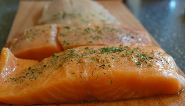 El salmón es rico en omega 3