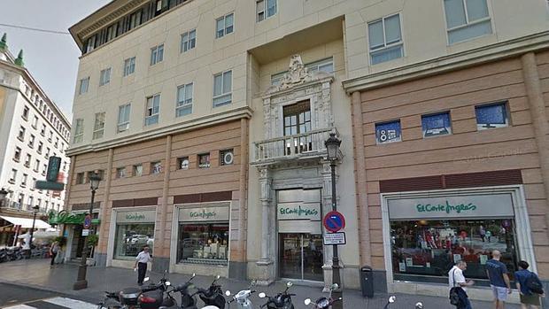 El Corte Ingles Dejara Parte Del Antiguo Edificio De Lubre En La Plaza Del Duque