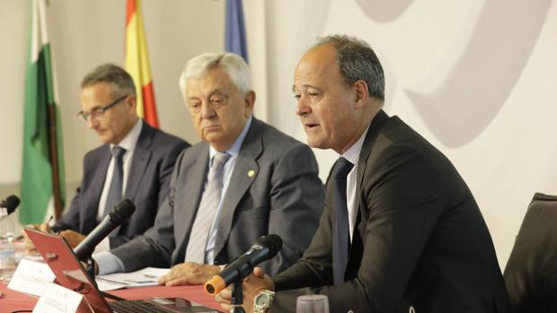 Representantes de la Cámara de Comercio de Sevilla, en la presentación de informe sobre empleabilidad de los jóvenes