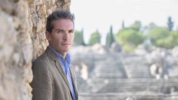 Fernando Panea llegó hace un año a Itálica procedentes del Museo de Bellas Artes de Sevilla