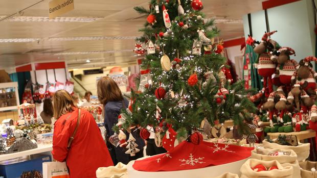 Decoración de Navidad en unos grandes almacenes