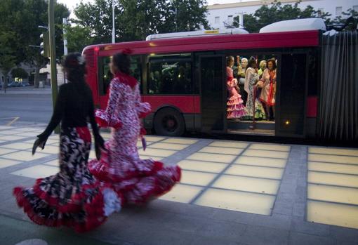 Los autobuses de Tussam son una buena alternativa para ir al Real