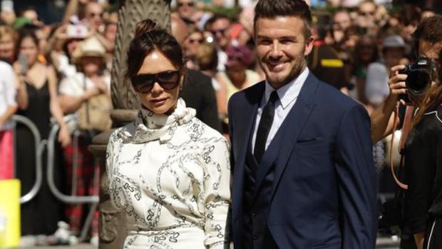 Los Beckham, a su llegada a la boda