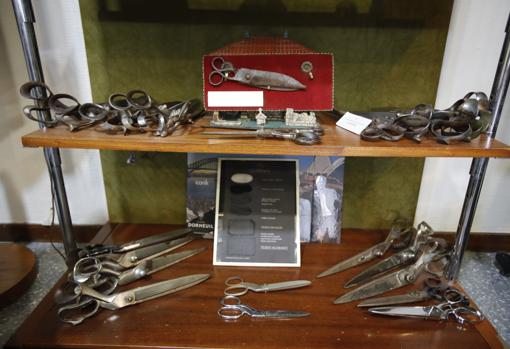 Colección de tijeras del maestro Ávila