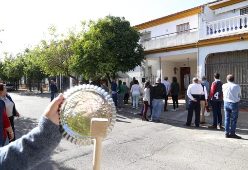 Los Ocupas De Sevilla Este Abandonan Voluntariamente La Casa Por La Presion De Los Vecinos