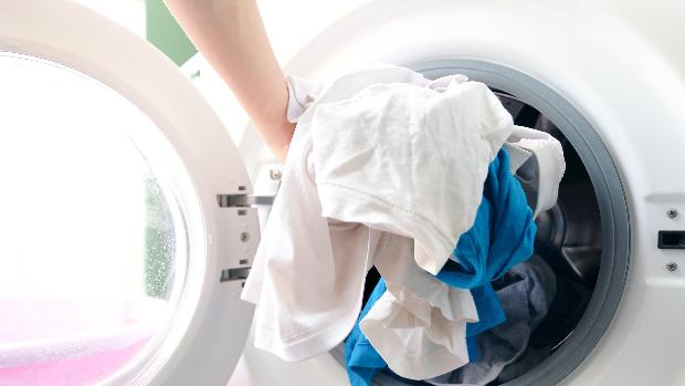 Cinco consejos básicos para desinfectar la ropa en casa y evitar ...