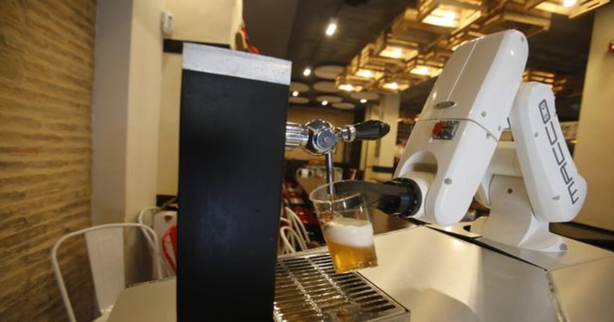 Robot-tirador-cerveza-kkfd--1200x630@abc